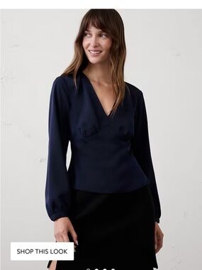Banana Republic Navy V-Neck Long Sleeve Blouse